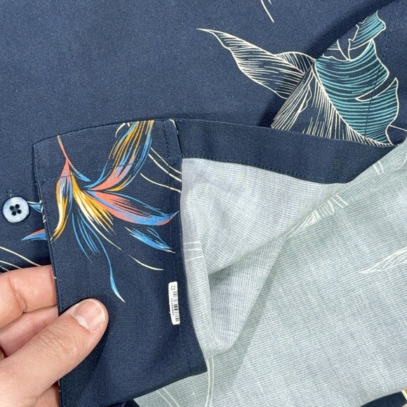 Tori Richard Shirt Mens 2XL Navy Blue Floran Hawaiian Silk Blend SS Button Up - Picture 8 of 10